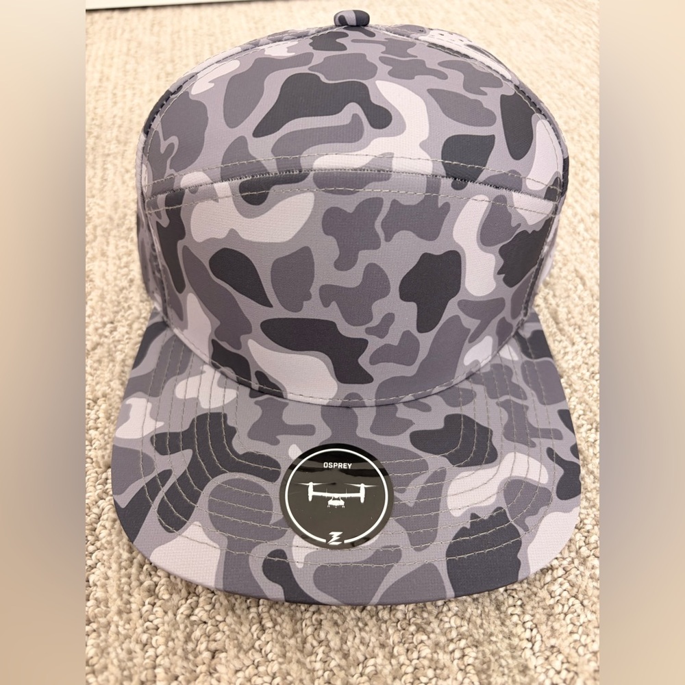 NWT OSPREY Gray Camo Five-Panel Snapback Hat